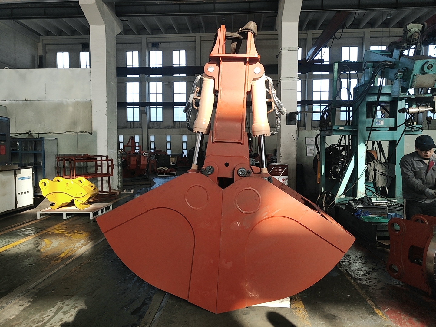 Clamshell Grab Bucket 