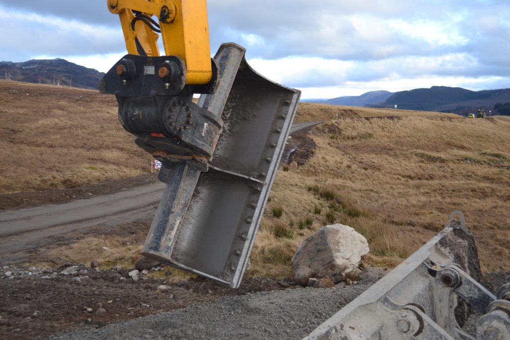 tilting hitch