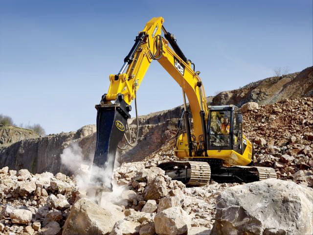 Australian Hydraulic Breaker Guide: Operation & Maintenance