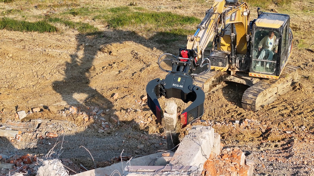 Precision in Destruction: The Engineering Logic Behind RAY Attachments' 360&deg; Demolition Grapples
