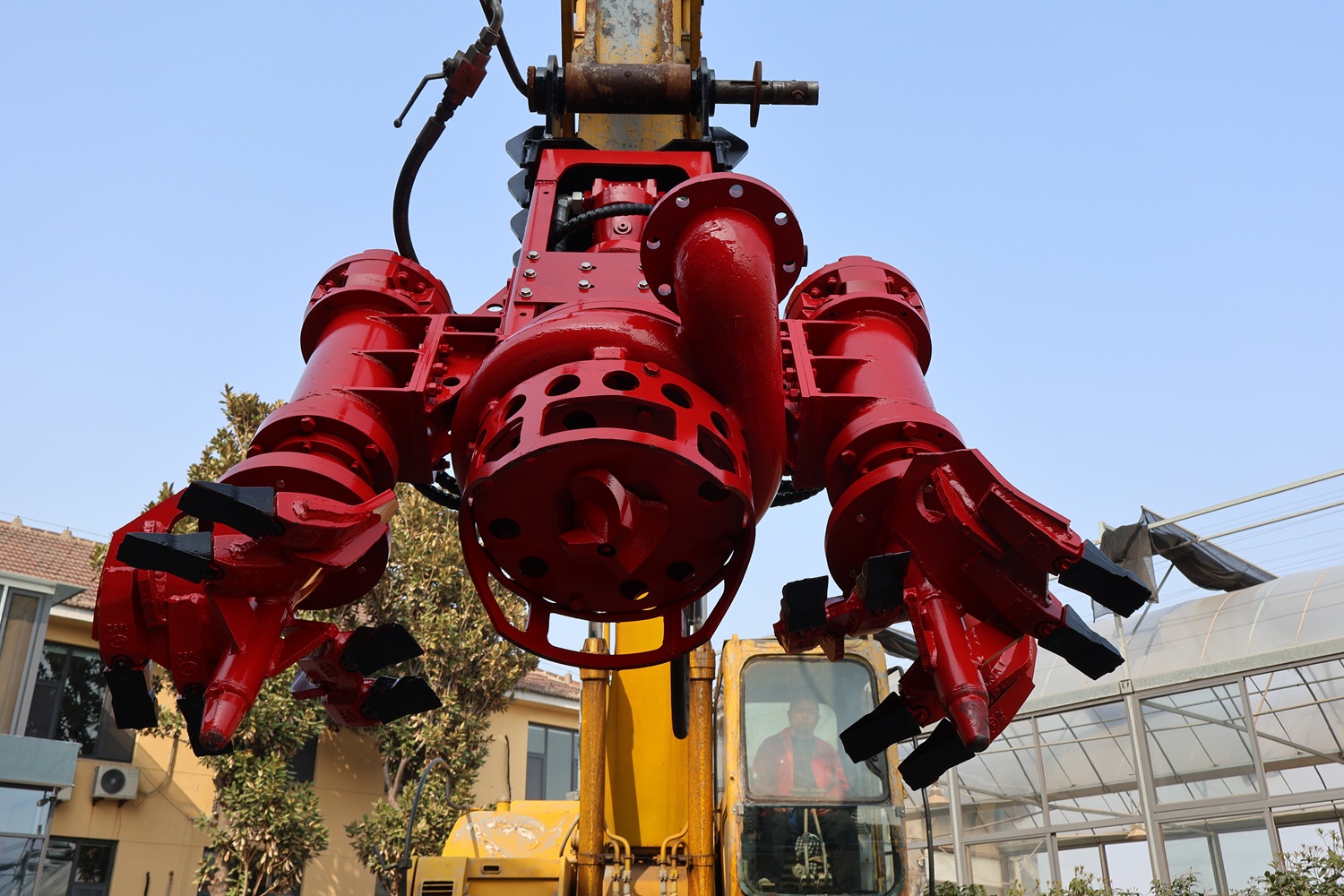 RAY Attachments’ Excavator Dredging Pump: Redefining Efficiency in Slurry Handling