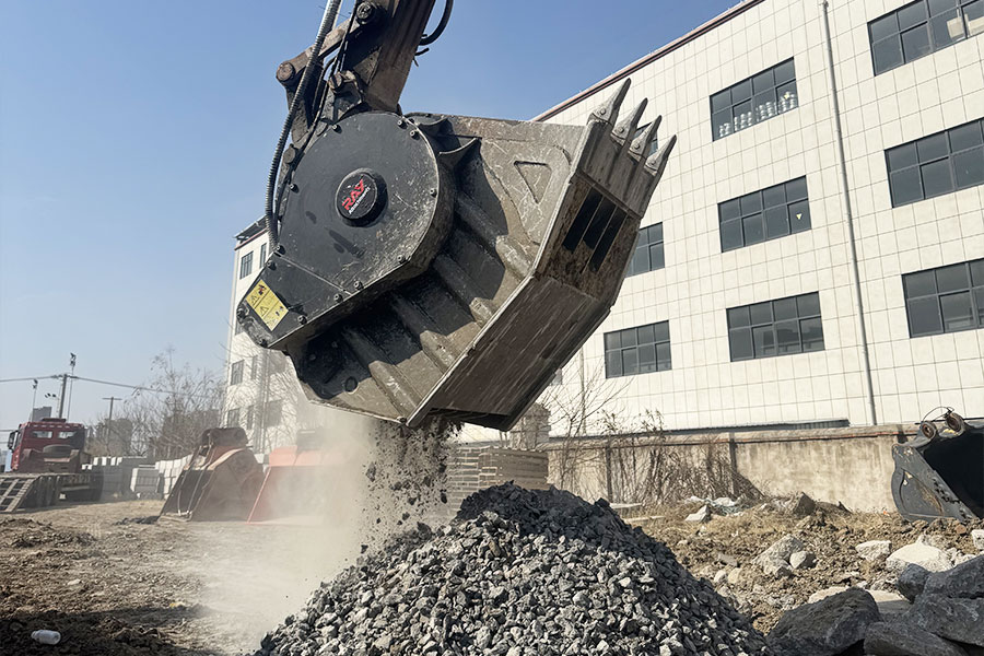 The Metallurgy of Uptime: Why RAY Attachments Uses Baosteel NM400 & Mn18Cr2 for The 2026 Crusher Bucket Series
