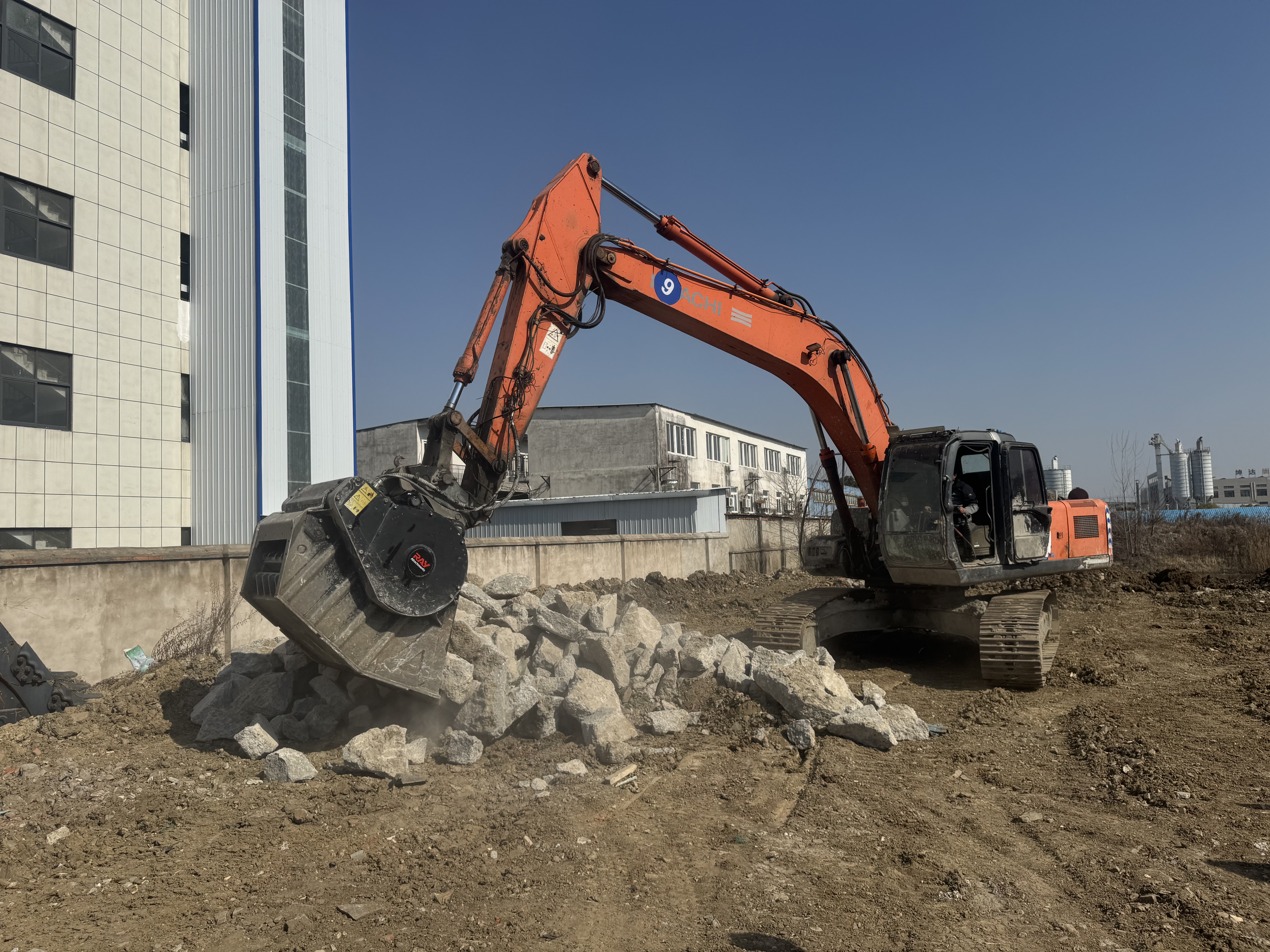 RAY Attachments: Transforming Concrete Waste into On-Site Opportunities