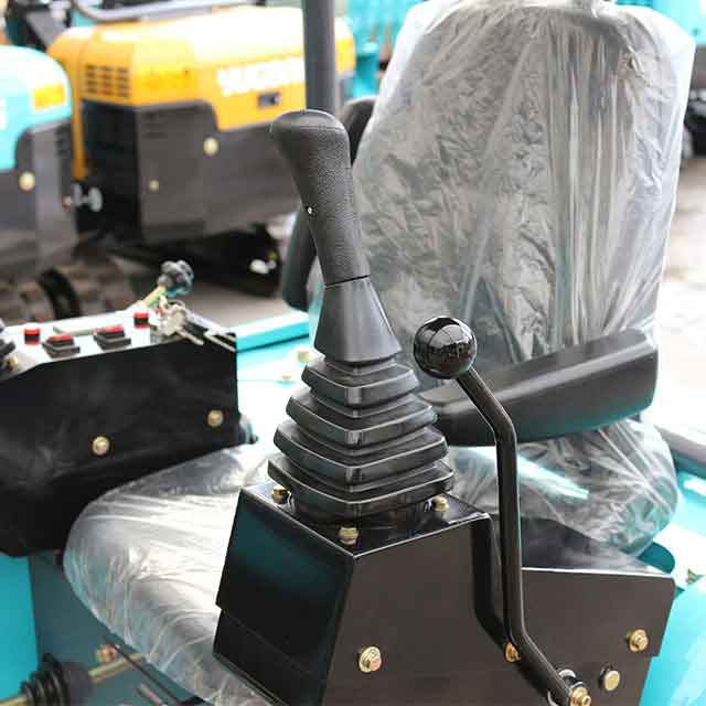 RAY Zero Swing And Triple Pump Joystick Operation Mini Excavator